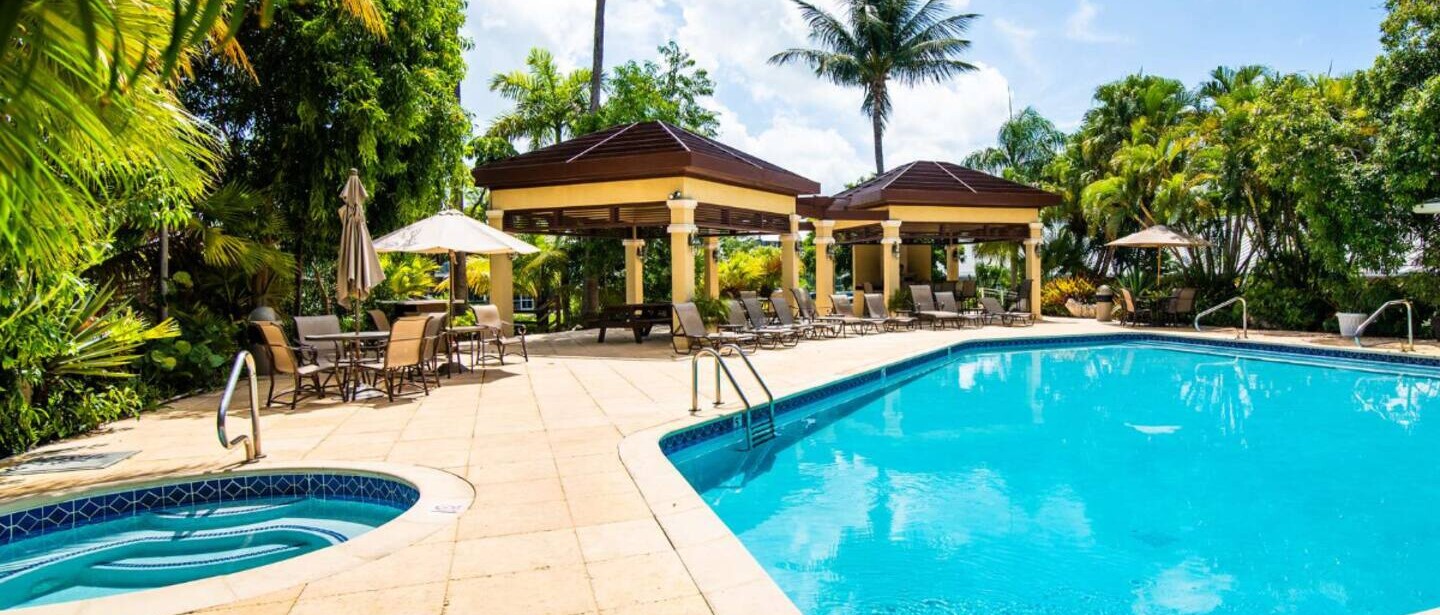 Laguna | Relaxing Family Oasis on Seven Mile Beach — photo 18 of 41