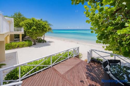 4bd Beach Villa, Private Deck on Sand — photo 34 of 35