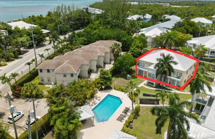 Cosy 1-Bed, Pool + Sea and Dining close by
