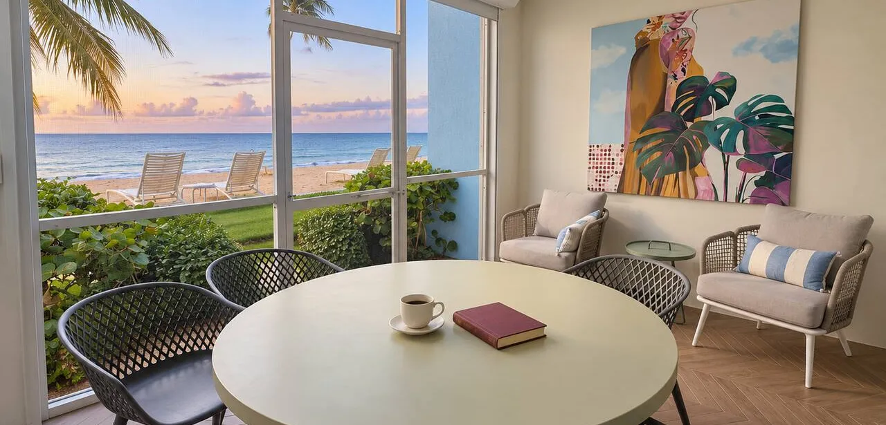 Beachfront Retreat | Ocean Views & Boutique Luxury — photo 9 of 22