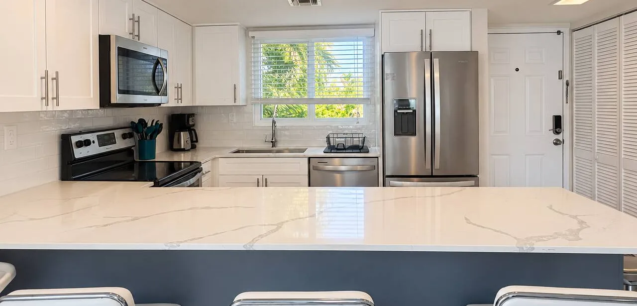 Sunset Cove Modern Resort Paradise — photo 5 of 15