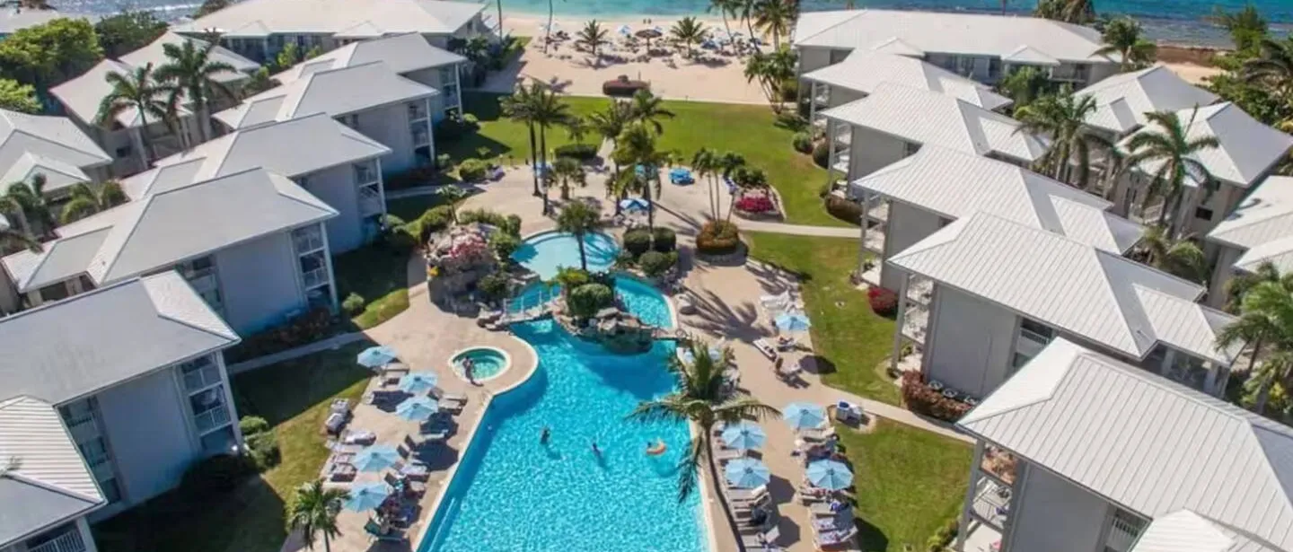 Sunset Cove Modern Resort Paradise — photo 11 of 15